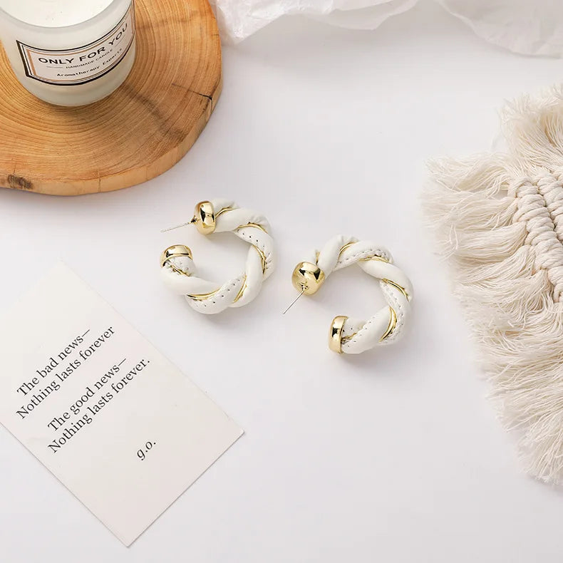 Brincos Geométricos de Couro e Metal - Estilo Europeu