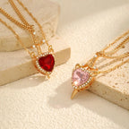 Colar Pingente Coração e Espada com Zircão Banhado a Ouro