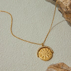 Colar Rotativo Estrela e Lua Banhado a Ouro 18K