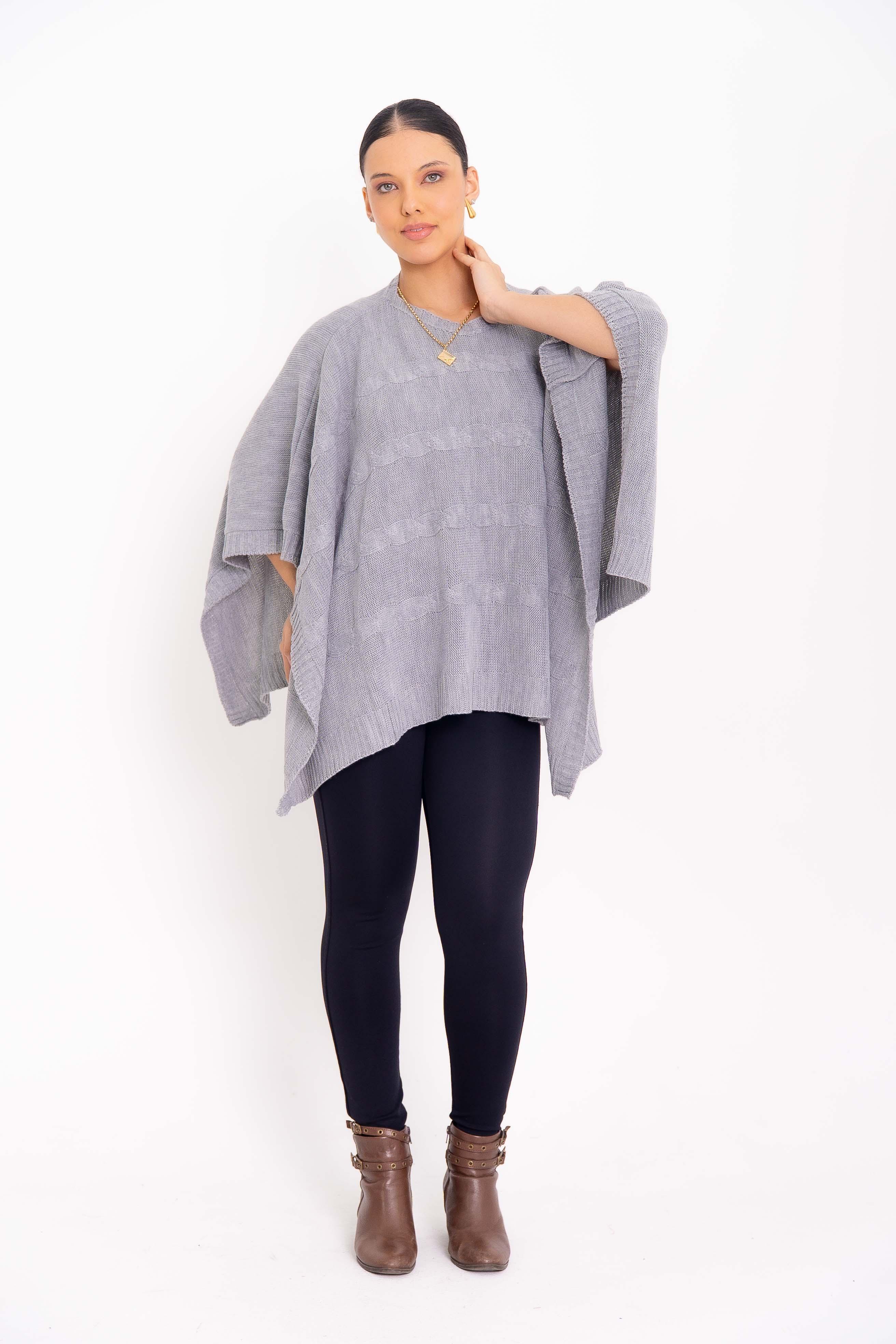 Poncho Quadrado com Trança Horizontal